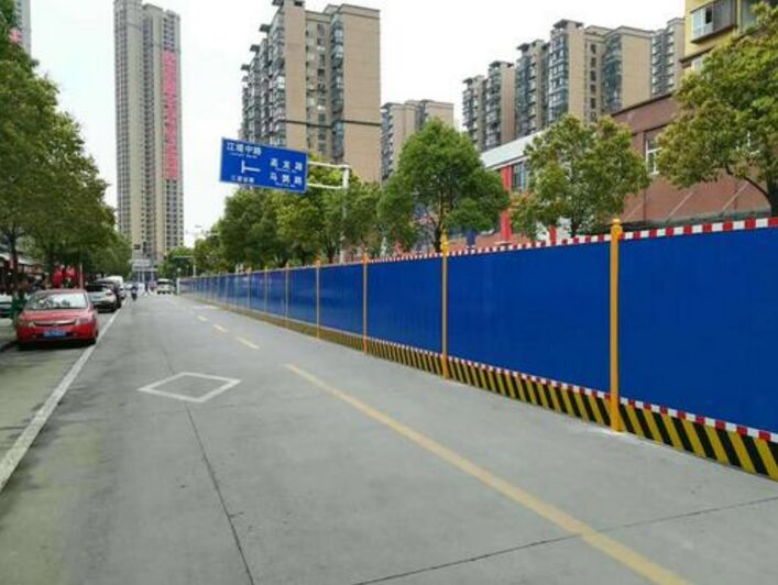 pvc圍擋安裝現(xiàn)場(chǎng)